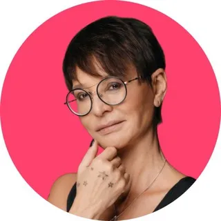 Ирина Хакамада ✔