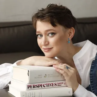 Books in my hands | Книги в моих руках