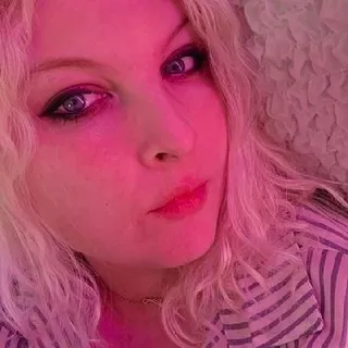 Abbey | Blue-Eyes
