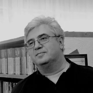 Злотников Роман