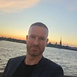 Андрей Савельев