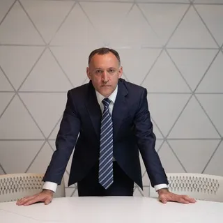 Шпиленко Zа прОдVижение
