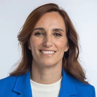 Mónica García ✔