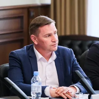 ЩЕРБАКОВ