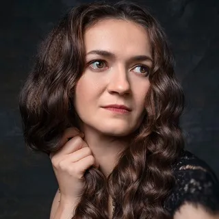 Елена Привалова