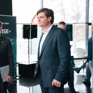 Депутат Суровежко