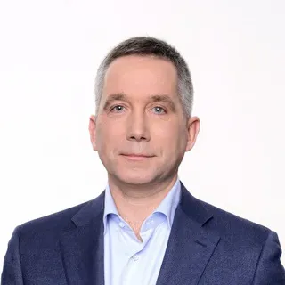 Олег Леонов