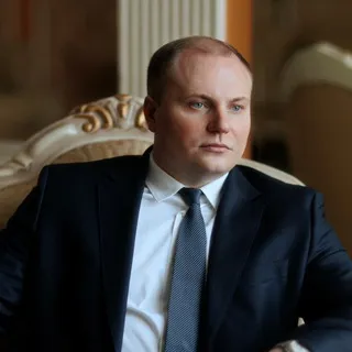 Адвокат Макаров