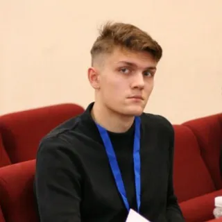 Оптимистично