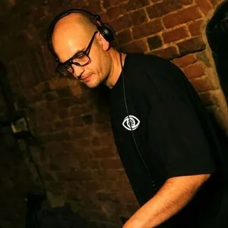 DJ KAMAKAI