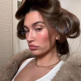 Hailey Bieber Lovers 👸