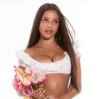 Emilia Mernes Music ☁️ perfectas Motinha Remix bunda supersexi genio atrapado BOTA JETSKI Somos Más Cumbia Playera Girls Girl