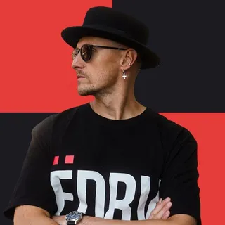 Макс Фёдоров🤘Бренд-н-ролл