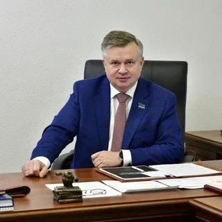 Виктор Казарин