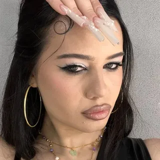 MOMMY MANIKA
