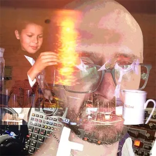 B̸. & XRKTR