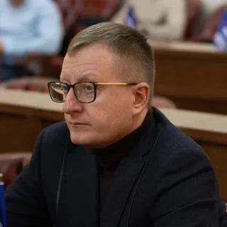 Виктор Николаенко