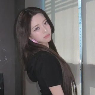 yuna is love ( 유나 )