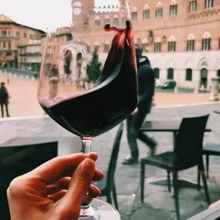 𝑉𝑖𝑐𝑡𝑜𝑟'𝑠 𝐶ℎ𝑎𝑛𝑛𝑒𝑙🍷