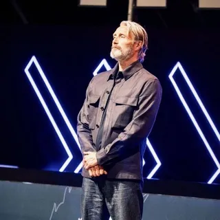 mads mikkelsen s girlfriend
