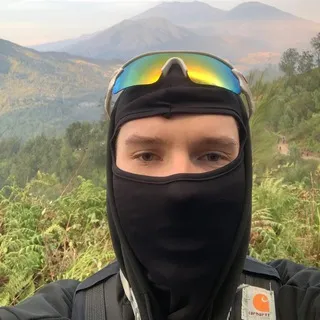 Vlad | P1mFly | Co-Founder | Product Manager