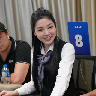 真人在线百家乐棋牌 奇葩极品少女 吃瓜