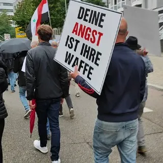 DEINE STIMME ZÄHLT - CHAT