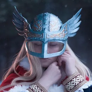 Anlai Yu | косплейная жабка