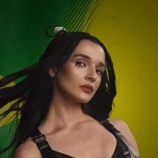 I'm Poppy Brasil