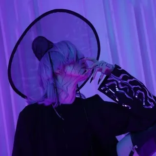𝔄𝔰𝔱𝔞𝔦𝔯𝔢