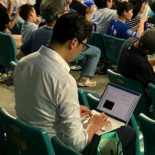 Macro Trader
