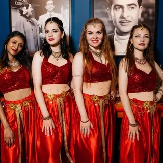 Bollywood Dance ( Индийские танцы Москва)