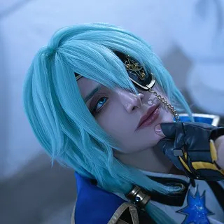 Mari Evans Cosplay