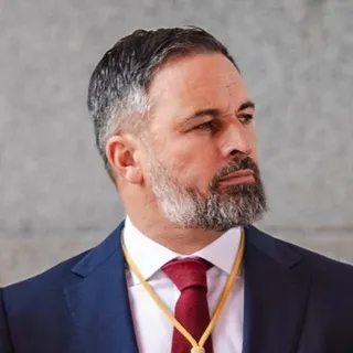Santiago Abascal 🇪🇸 ✔