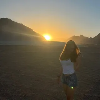ᅠ 