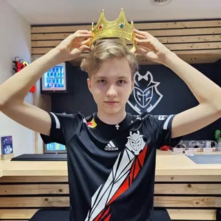 M0NESY LIFE