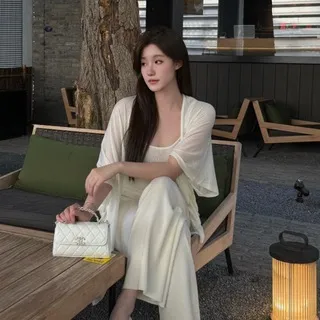 发呆的女神