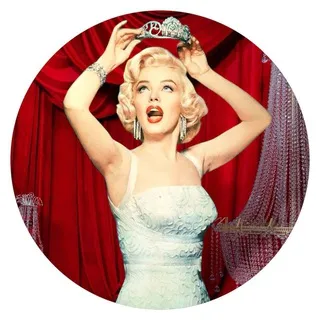 Царица на Каблуках 👑