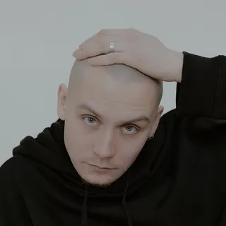 b.s.