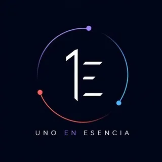 UNO EN ESENCIA
