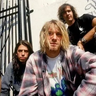 Nirvana_confa[🎸🍀🌚]