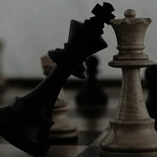 𝐂𝐫𝐨𝐰𝐧𝐞𝐫.