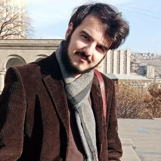 Константин Шакарян
