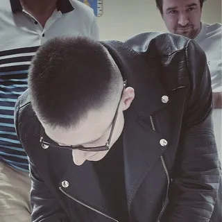 К.Г.(Б.) 🔻