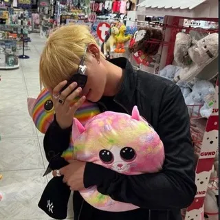 ꒰ ! ꒱ best leader </3