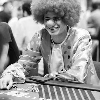 Vanilos poker chanel.