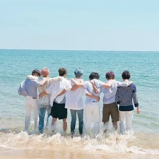 starry dreamies ⋆˚𝜗𝜚˚⋆