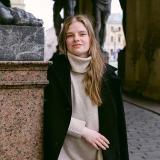 AZHUKULOVA