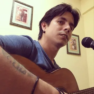 Trovador Ernesto Diaz