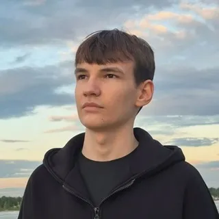 Макс Нотов